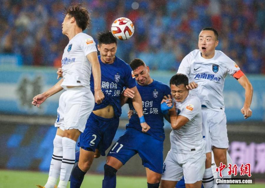 中国足坛2024年三大新政出炉：外援上限提升、冠