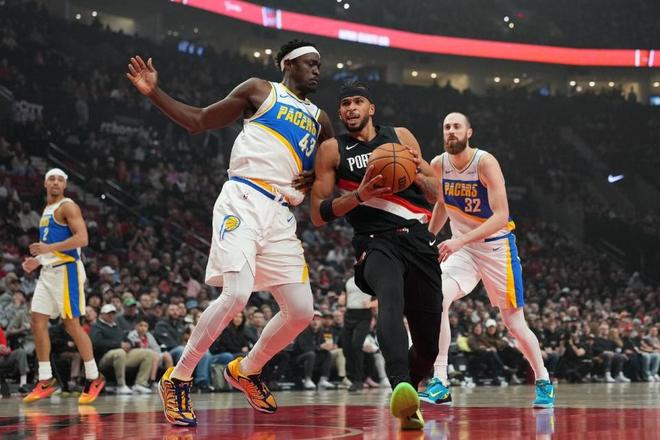 杨瀚森复出首秀亨德森创纪录开拓者大胜送步行