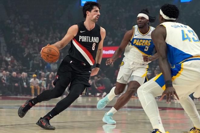 杨瀚森复出首秀亨德森创纪录开拓者大胜送步行