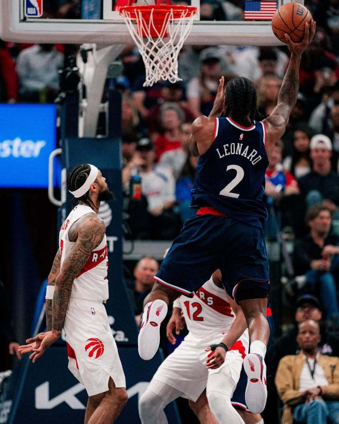 伦纳德晒近照谈生涯起伏：挺过低谷重返巅峰