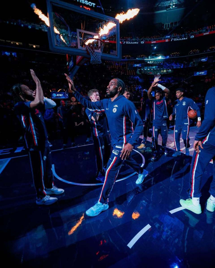 伦纳德晒近照谈生涯起伏：挺过低谷重返巅峰