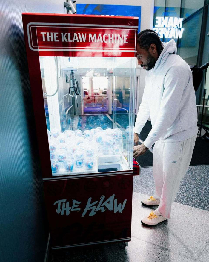 伦纳德晒近照谈生涯起伏：挺过低谷重返巅峰