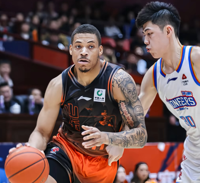 山东高速男篮力克天津先行者 外援带动年轻球员