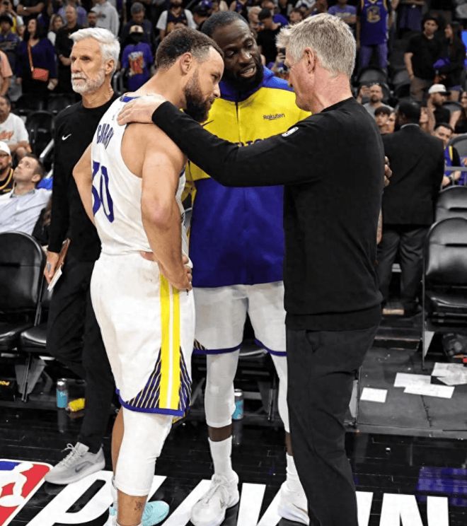 勇士核心续约引热议 库里格林科尔留队成定局